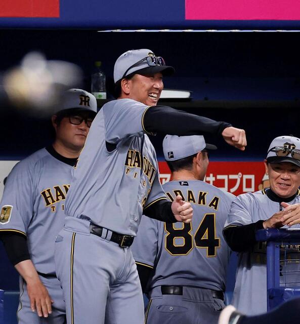 阪神・藤川監督　九回の逆転劇に興奮