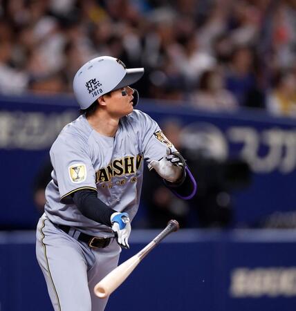 ６回、ソロを放つ森下（撮影・西田忠信）