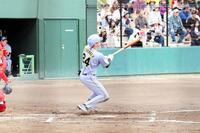 ２回、左越えに本塁打を放つディベイニー