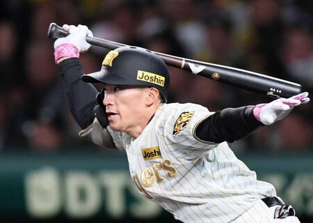 　打撃面でも躍動する福島