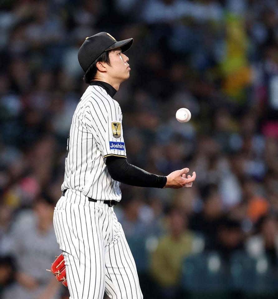 ２回、増田陸に適時二塁打を許した才木（撮影・西田忠信）