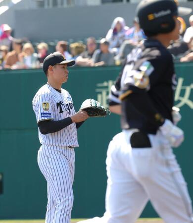 ３回、渡辺陸に先制２ランを浴びる早川（撮影・立川洋一郎）
