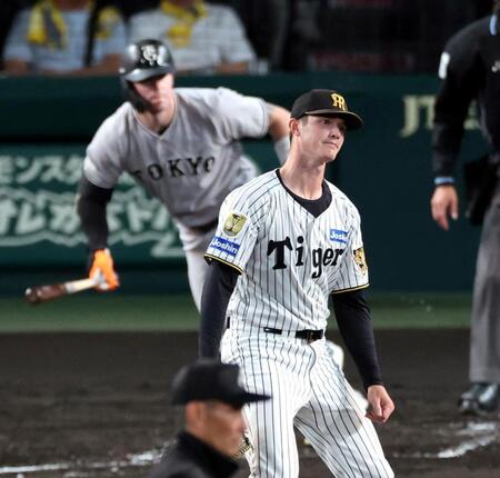 ３回、ルーカスはキャベッジに適時打を許す（撮影・山口登）