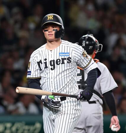 ５回、空振り三振に倒れた森下（撮影・西田忠信）