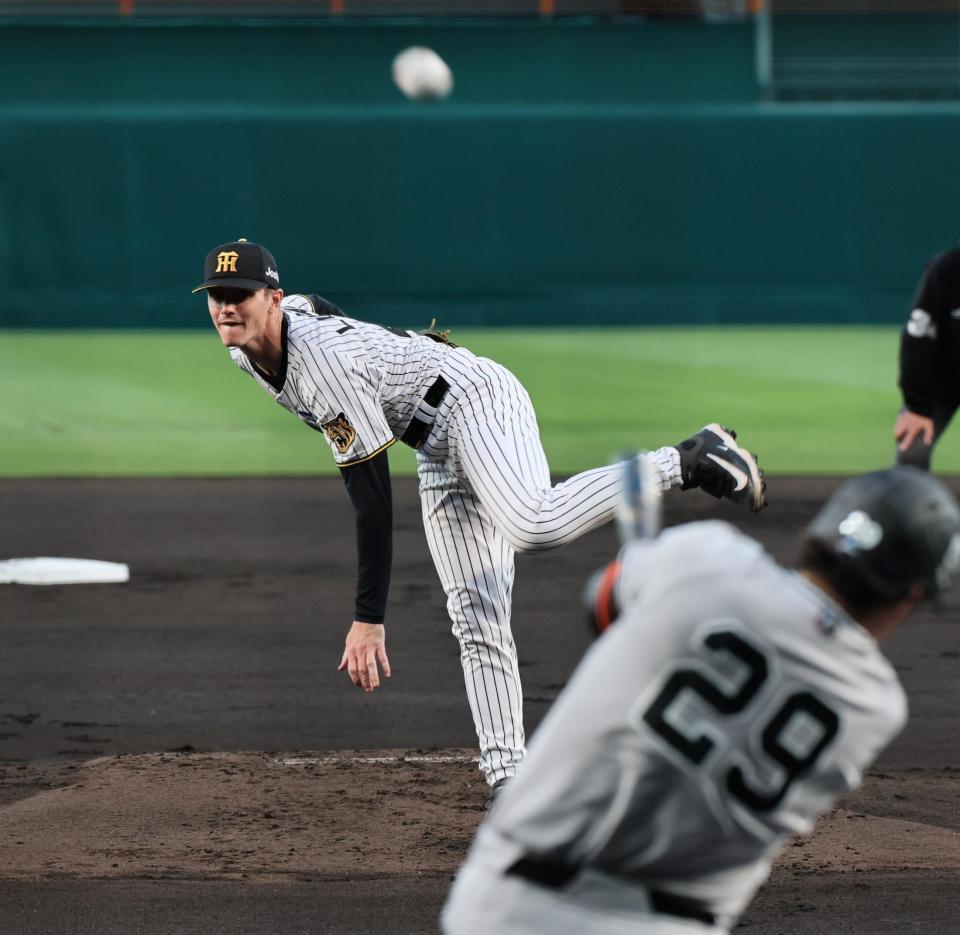 １回、ダルベックに３ランを許すルーカス（撮影・田中太一）