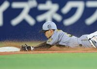 ２回、二盗を決める福島（撮影・田中太一）