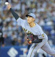 ＤｅＮＡ戦に先発し力投する茨木（撮影・西岡正）