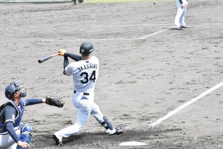 ３安打を放った岡城