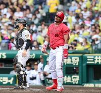 ６回、見逃し三振に倒れるモンテロ（撮影・山口登）