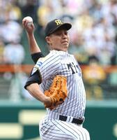 先発し力投する大竹（撮影・山口登）