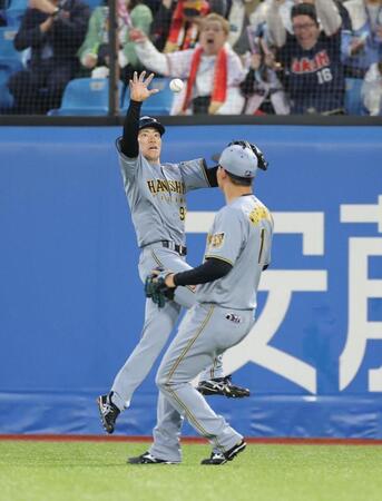 ２回、古賀の打球に福島が届かず、先制打となる（撮影・西岡正）