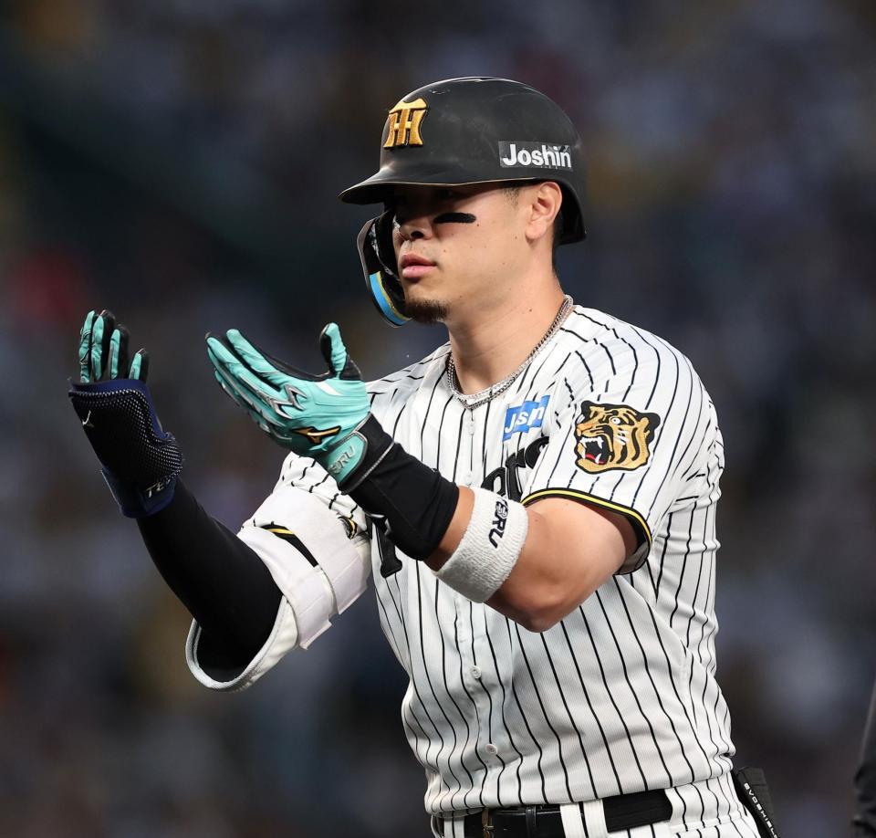 　好調のチームをけん引する佐藤輝