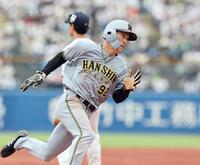 ３回、岡城の適時打で一気に本塁へ走る福島（撮影・田中太一）