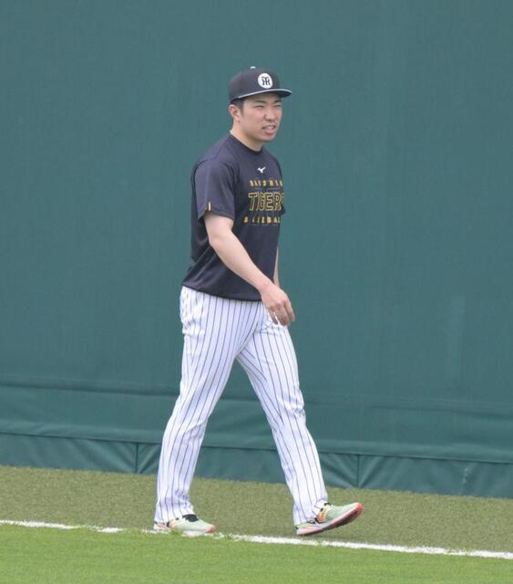 阪神・石井大智が屋外での歩行再開