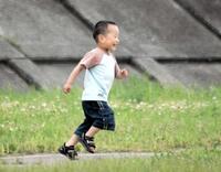 　幼少期の岡城（家族提供）