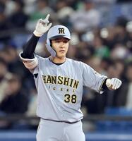 １回、適時打を放った小幡（撮影・田中太一）