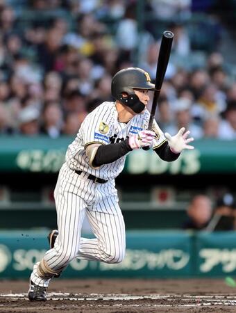 １回、左中間に二塁打を放つ福島（撮影・山口登）