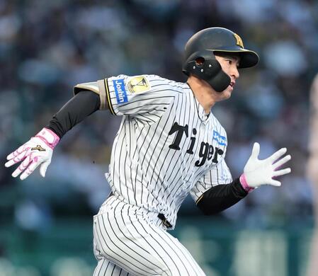 １回、左中間に二塁打を放ちベースを回る福島（撮影・山口登）