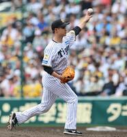 ５回、大竹は浦田にスローボールを投じる（撮影・山口登）