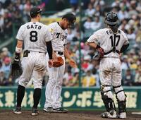 ９回、４失点で降板するモレッタ（撮影・山口登）