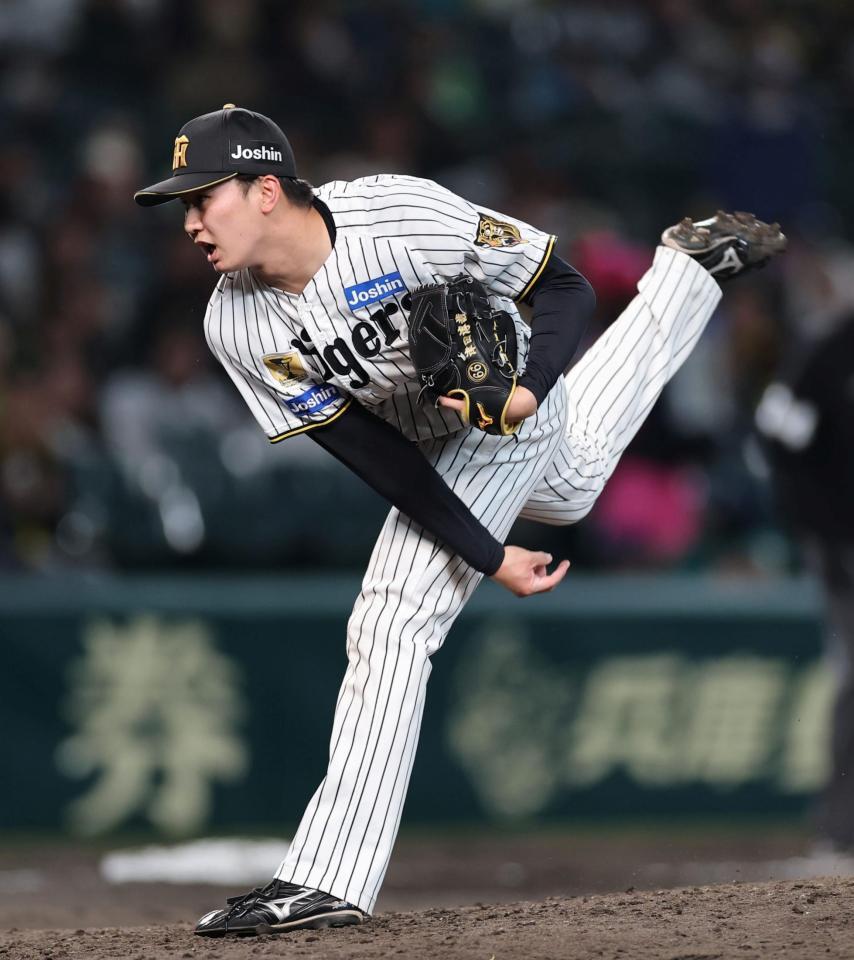 ９回、力投する津田（撮影・山口登）