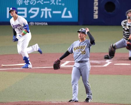 １回、細川に３ランを浴び逆転を許す門別（撮影・立川洋一郎）