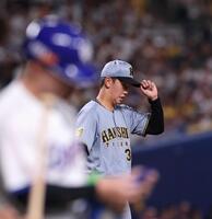 ２回、細川に四球を与えた門別（撮影・西田忠信）