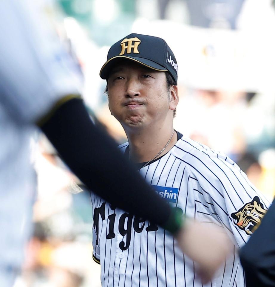 ＤｅＮＡに連敗し厳しい表情の藤川監督（撮影・西田忠信）
