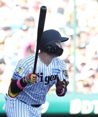 ７回、適時打を放つ嶋村（撮影・西田忠信）