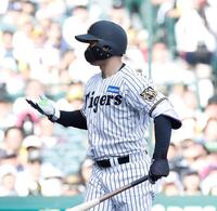 ８回、見逃し三振に倒れた森下（撮影・西田忠信）