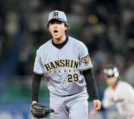 ６回、サンタナを三振に仕留める高橋（撮影・田中太一）