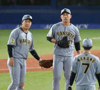 ８回、降板する桐敷（撮影・金田祐二）