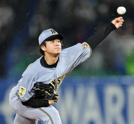 先発し、力投する高橋（撮影・田中太一）