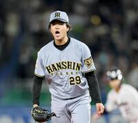６回、サンタナを三振に仕留める高橋（撮影・田中太一）