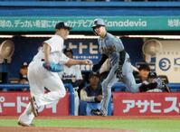 　３回、適時打を放った中野（撮影・棚橋慶太）