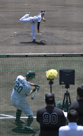 二度目のライブＢＰに登板。西を三振に仕留める下村（撮影・金居みつよし）