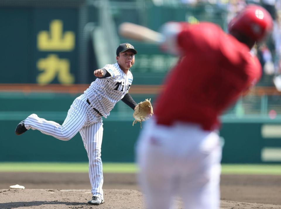 ２回、村上はモンテロを三飛に打ち取る（撮影・山口登）