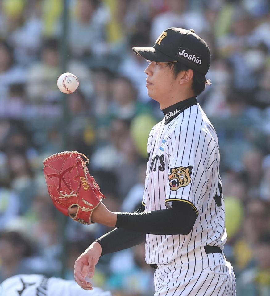 ７回、野間に先制打を許した才木（撮影・西田忠信）
