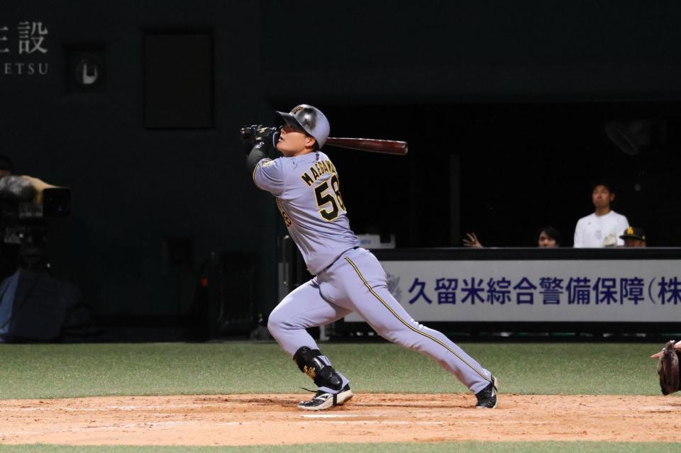 ５回、代打で左飛に倒れる前川