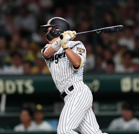 ７回、安打を放つ立石（撮影・田中太一）