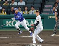１回、板山に適時打を打たれ先制点を許す茨木（撮影・立川洋一郎）