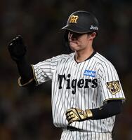 ７回、適時打を放った中野（撮影・西田忠信）