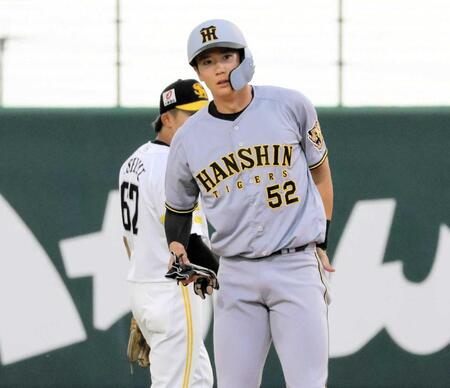 　３回、二塁打を放った山田（撮影・藤丸紘生）