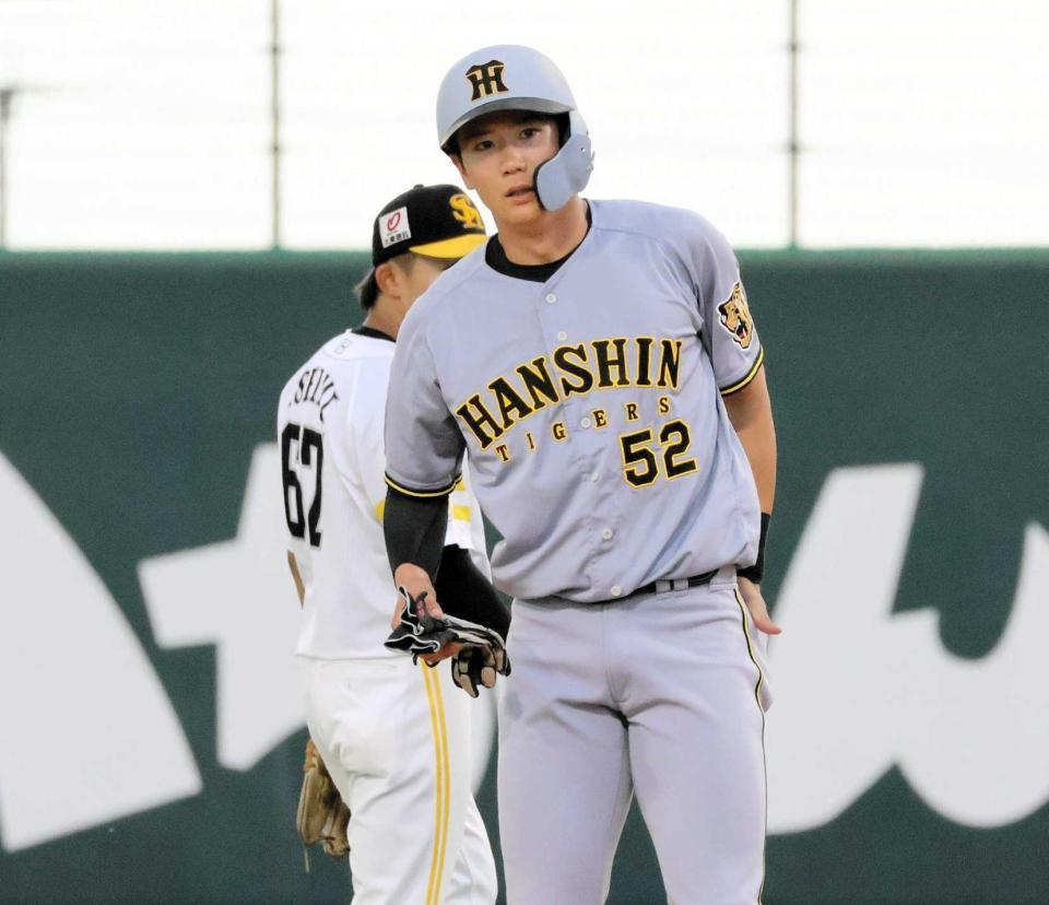 　３回、二塁打を放った山田（撮影・藤丸紘生）