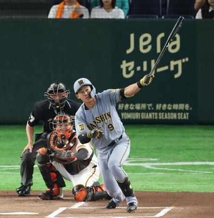 １回、二塁打を放つ立石（撮影・金田祐二）
