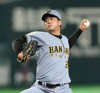 力投する高橋（撮影・伊藤笙子）