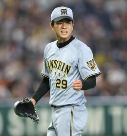 ５回、三者凡退に抑えた高橋（撮影・伊藤笙子）