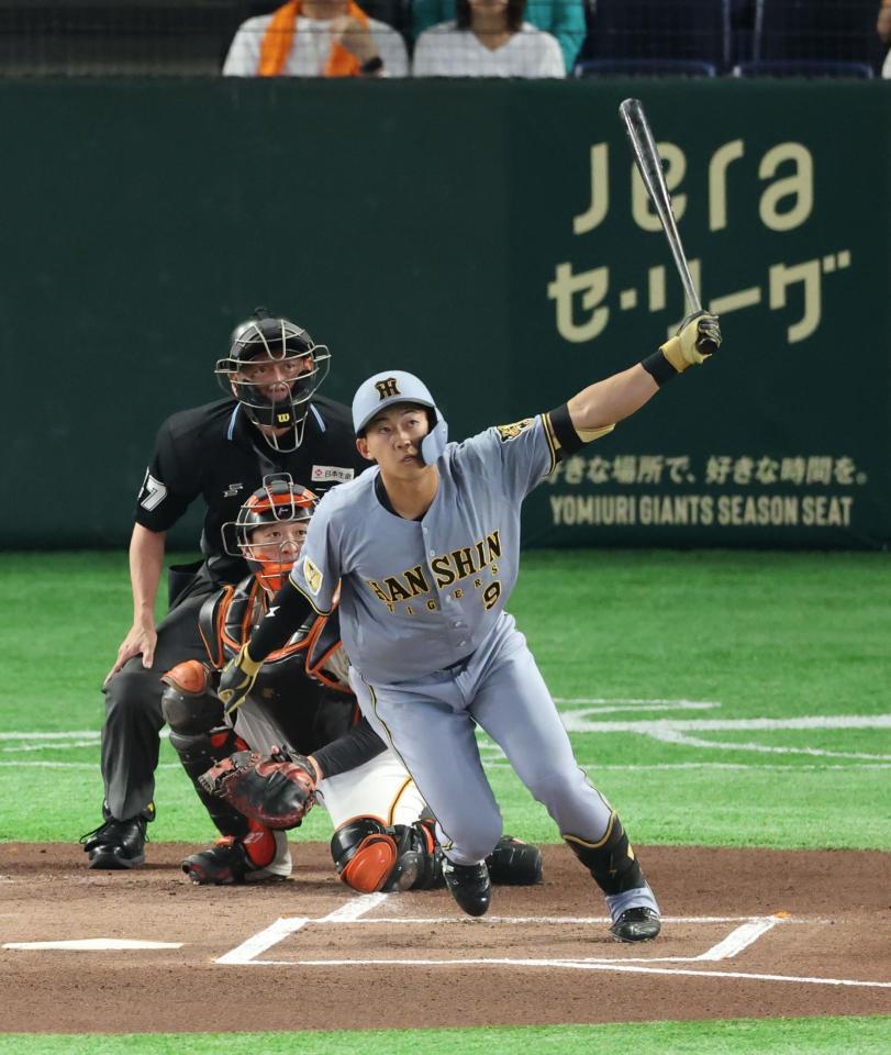 １回、二塁打を放つ立石（撮影・金田祐二）