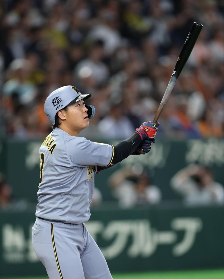 １回、左越え２ランを放つ大山（撮影・伊藤笙子）