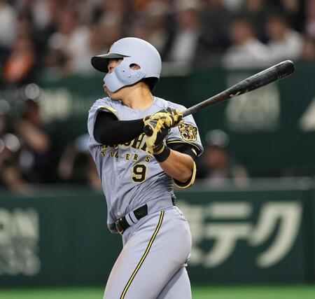 ４回、適時打を放つ立石（撮影・田中太一）